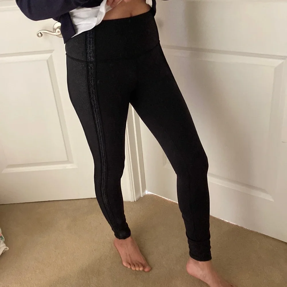 Lululemon black leggings - like new!